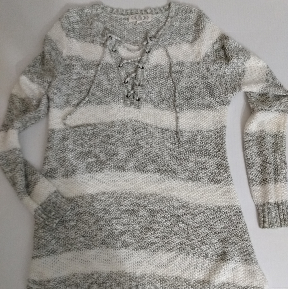 Pink Rose Ladies Sweater Size L